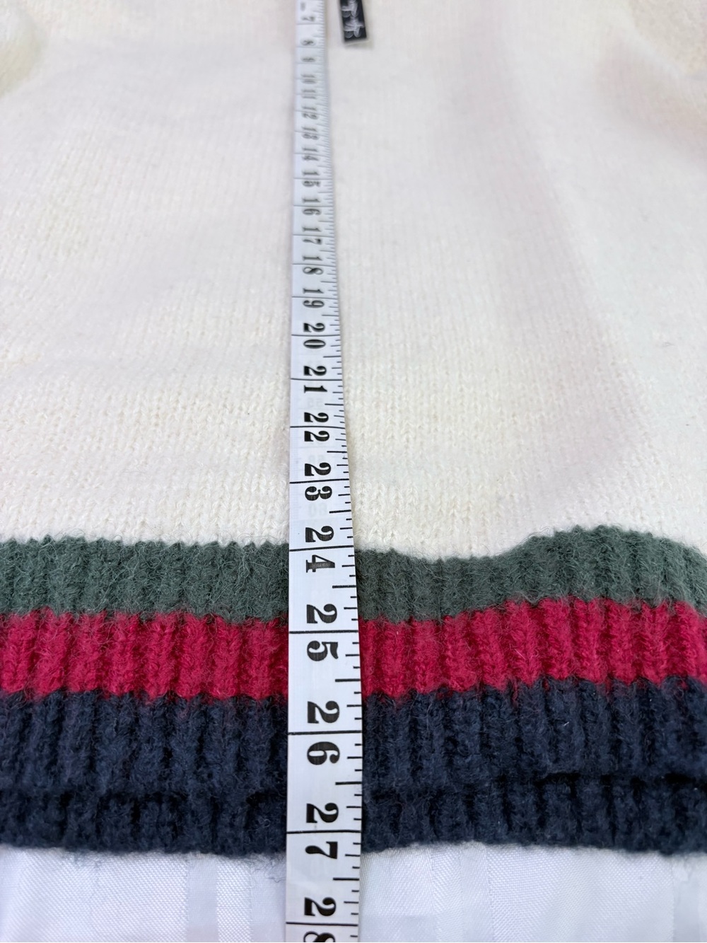 NWT Lyla + Luxe Cream Rib-Neck Sweater with Red & Navy Stripe Cuff Sz Large - Picture 11 of 12